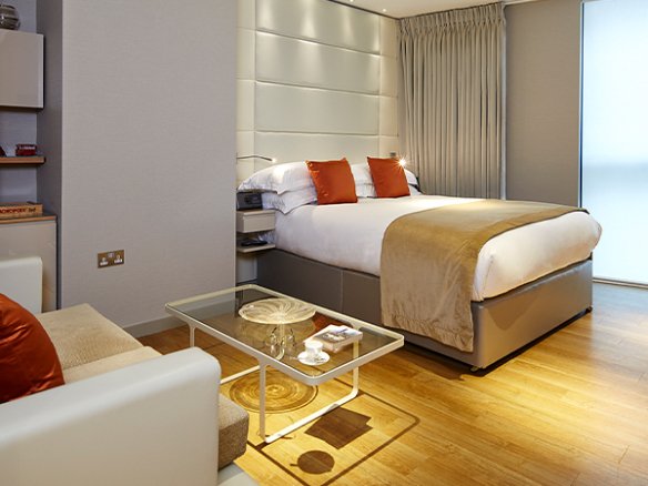 Studio Serviced Apartment in Tower Hill, London EC3R