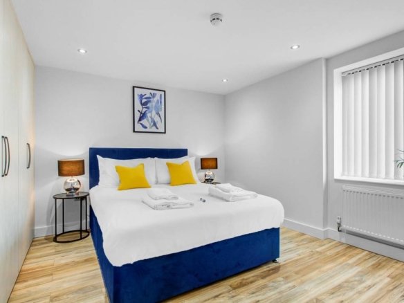 One Bedroom Serviced Apartment in Uxbridge, Middlesex UB8