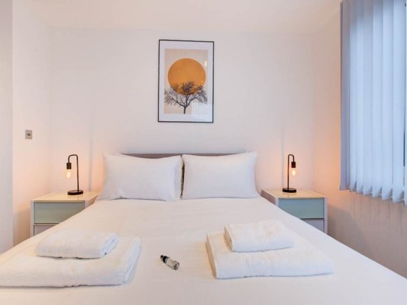 One Bedroom Serviced Apartment in Greenwich, London SE10