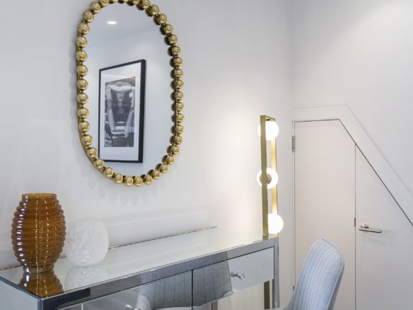 Luxurious Three Bedroom Penthouse with Terrace in Marylebone, London