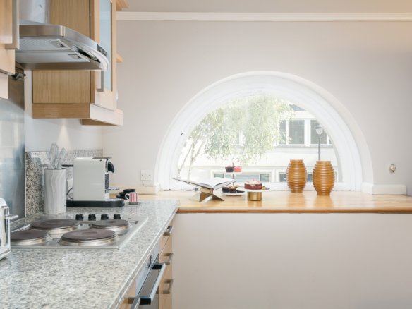 Two Bedroom with Terrace Serviced Apartment in Marylebone