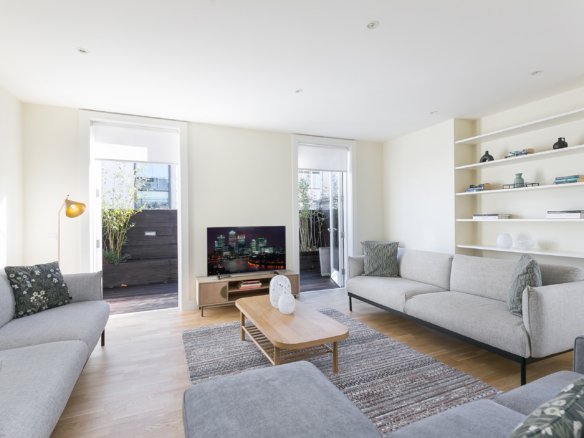 Three Bedroom Penthouse with Private Terrace, Marylebone